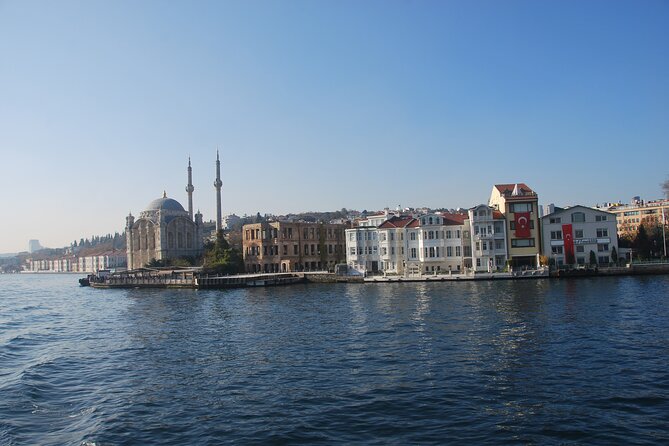 Istanbul Bosphorus Tour With Whirling Dervish Show - Two continents in a 2-hour cruise: how the timing works