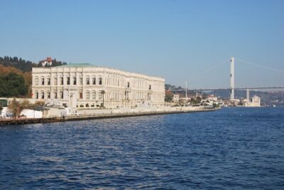 Istanbul Bosphorus Tour With Whirling Dervish Show - Where you meet: Senkron Tur-Seremonî Teknesi and what to expect