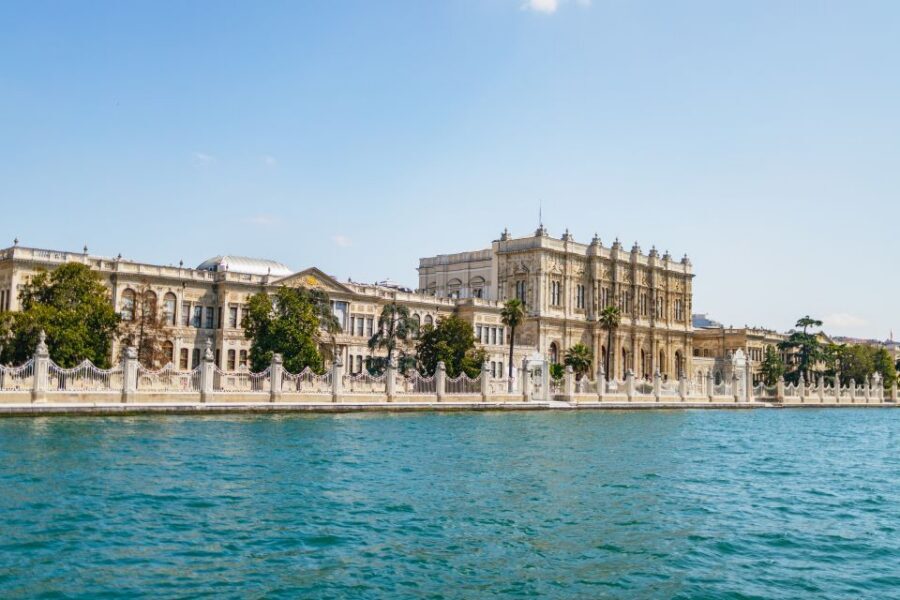 Istanbul: Bosphorus Yacht Cruise with Stopover on Asian Side - Ortaköy to Bebek: where the shoreline looks like a postcard