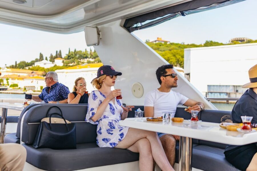 Istanbul: Bosphorus Yacht Cruise with Stopover on Asian Side - Kanlıca on the Asian side: short stop, big payoff