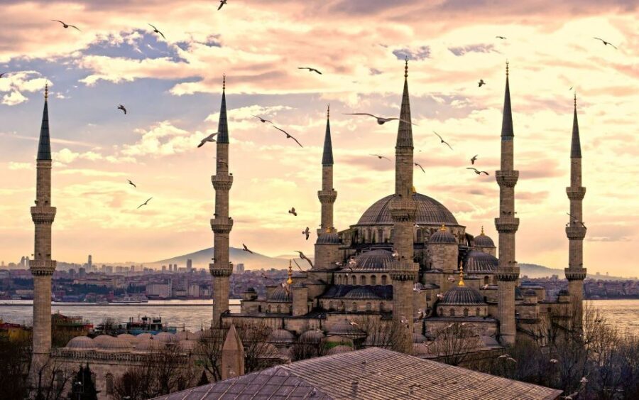 Istanbul: Byzantine and Ottoman Relics Tour with Local Guide - Why This Byzantine and Ottoman Relics Walk Feels Efficient