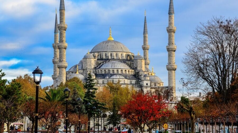 Istanbul: Byzantine and Ottoman Relics Tour with Local Guide - Hagia Irene Church Inside Topkapi: The 4th-Century Twin