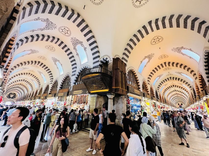Istanbul: City Highlights Group Tour with Hagia Sophia Entry - Sultan Ahmed Mosque (Blue Mosque): the guided way to see an active icon