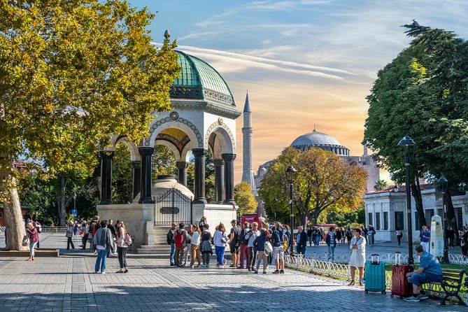 Istanbul: City Highlights Tour w/Hagia Sophia & Blue Mosque - 4 Hours in Sultanahmet: A Fast Hit of Byzantine and Ottoman Power