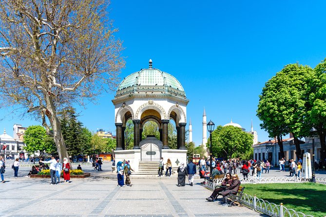 Istanbul: City Highlights Tour w/Hagia Sophia & Blue Mosque - Blue Mosque Details: Iznik Tiles and the Friday Schedule Twist