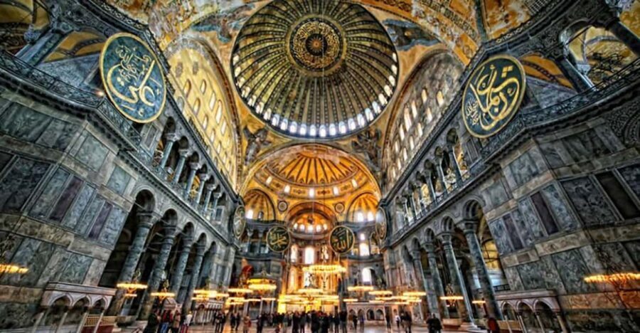 Istanbul City Sightseeing Tour & Turkish Dinner & Show - Topkapi Palace and the Imperial Treasury: Why This Stop Feels Like Theater