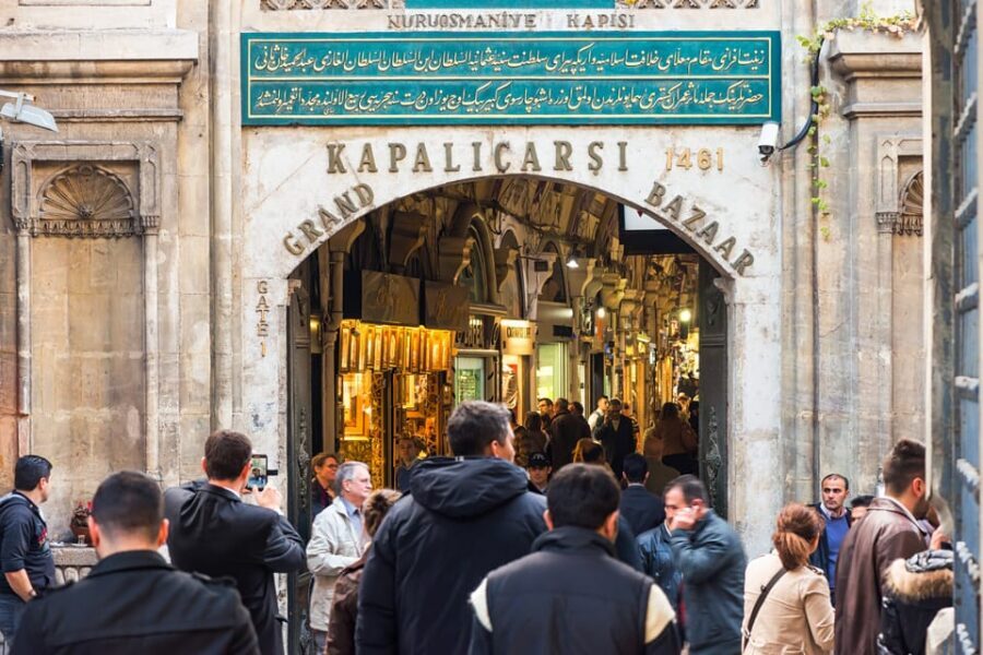 Istanbul City Walk: Blue Mosque, Hippodrome & Hagia Sophia - A 2-hour orientation to Istanbul’s most important Old Town cluster