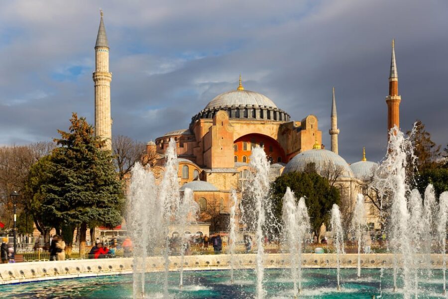 Istanbul City Walk: Blue Mosque, Hippodrome & Hagia Sophia - Should you book the Istanbul City Walk: Blue Mosque, Hippodrome & Hagia Sophia?