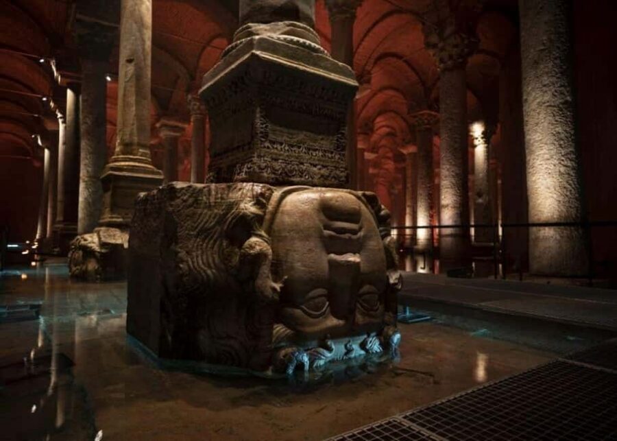 Istanbul Combo: Topkapi Palace & Basilica Cistern - Topkapi Palace hosted entry: the 20-minute start that helps everything click
