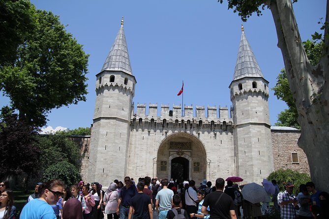 Istanbul Delights: A Journey Through Flavor and History - Starting at Basilica Cistern: why the route starts underground