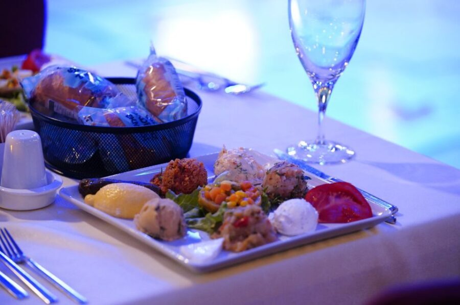 Istanbul: Dinner Cruise and Entertainment with Private Table - Key highlights worth planning for