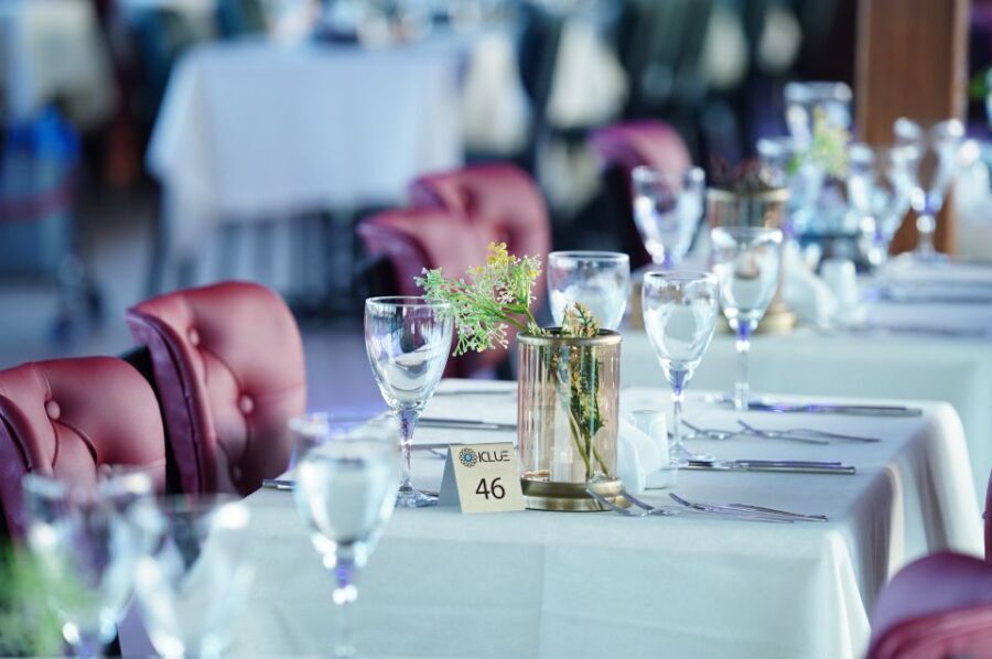 Istanbul: Dinner Cruise and Entertainment with Private Table - Boarding flow: pickup, finding the right boat, and staying comfortable
