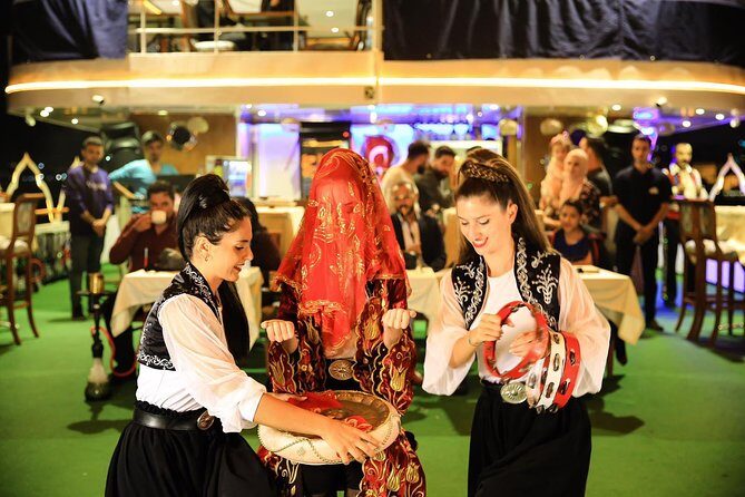 Istanbul Dinner Cruise Entertaintment with Private Tables - The Show Begins: Mehter Welcome and the Sultans Segment