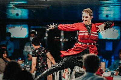 ISTANBUL: Dinner Cruise On The Bosphorus with Turkish night show - Unlimited Soft Drinks and the Bar Reality