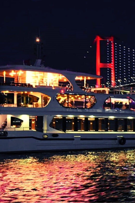 Istanbul: Dinner Cruise with Hotel Pickup & Optional Drinks - Small-Boat Realities: Seating, Table Setup, and Comfort