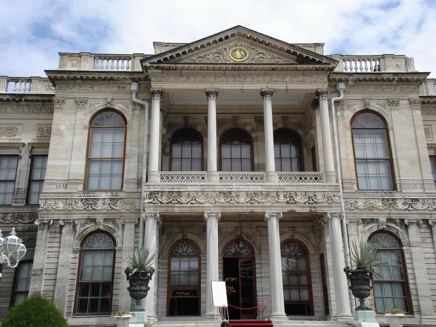 Istanbul: Dolmabahce Palace & Harem Skip-the-Line Entry - Ticket reality checks: security, photos, and maintenance