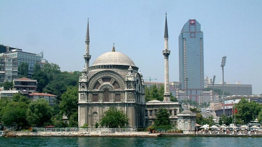 Istanbul: Dolmabahce Palace Tour and Bosphorus Yacht Cruise - Should you book Dolmabahçe Palace plus Bosphorus yacht cruise?