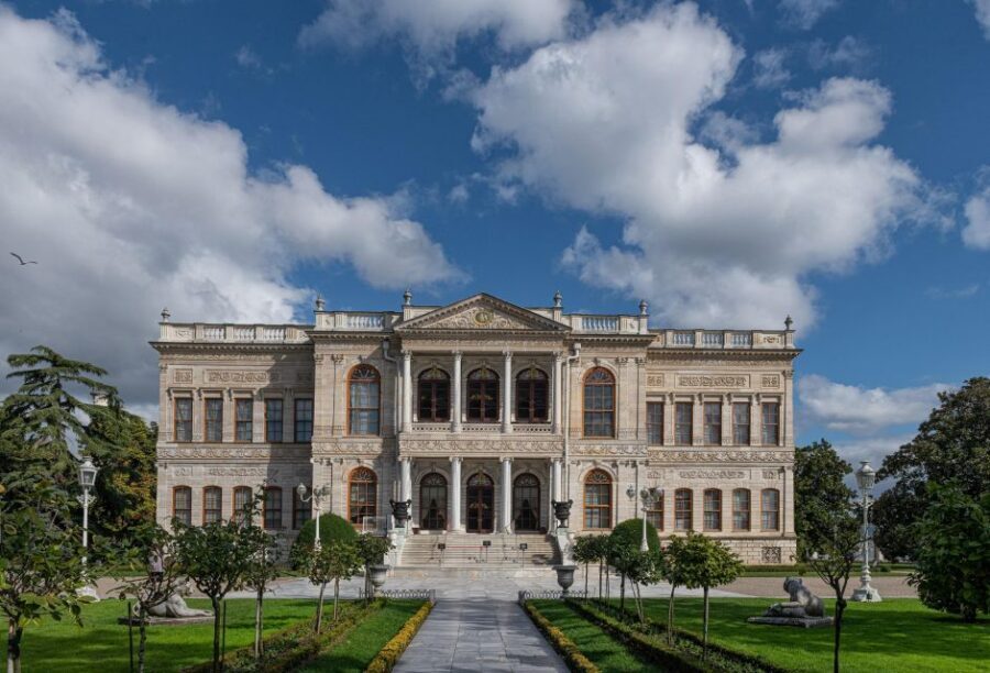 Istanbul: Dolmabahce Palace Tour and Bosphorus Yacht Cruise - Dolmabahçe Palace: Ottoman power, with a European stage set