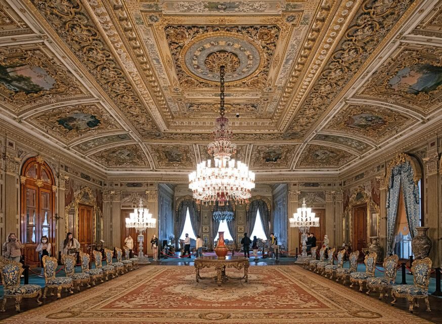 Istanbul: Dolmabahce Palace Tour and Bosphorus Yacht Cruise - The Bosphorus yacht cruise: luxury comfort with real context