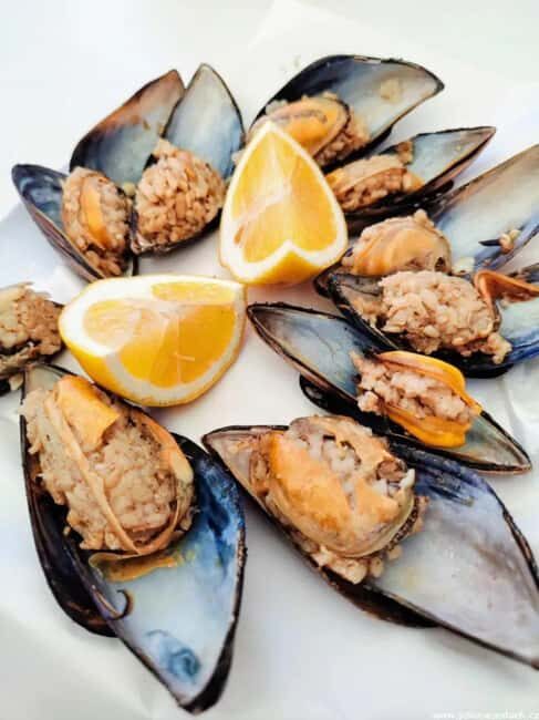 Istanbul: Eat Like a Turk with a Local Guide - The Street-Food Segments: How to Snack Without Getting Overwhelmed