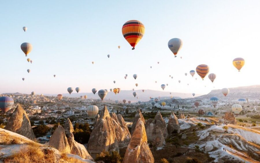 Istanbul: Ephesus, Pamukkale, Cappadocia 8-Day Trip by Plane - Istanbul: where you start with the city’s big identity