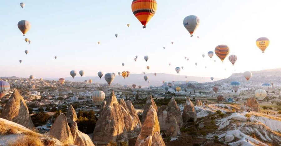 Istanbul: Ephesus, Pamukkale, Cappadocia 8-Day Trip by Plane - Ephesus and the House of Mary: walking ancient roads with a purpose