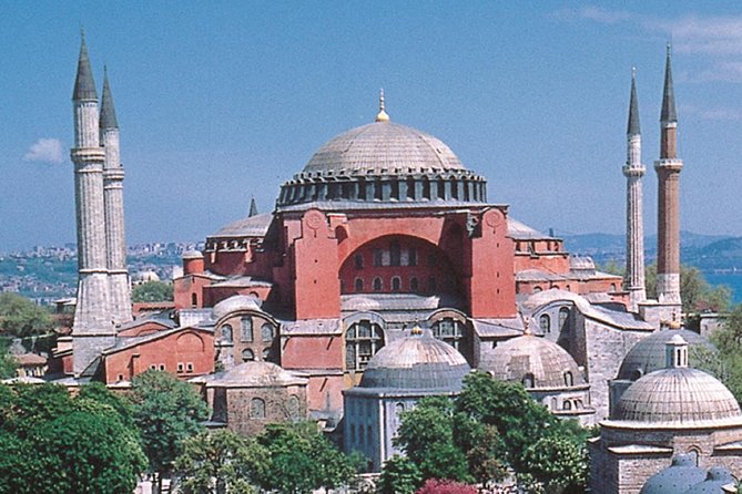Istanbul Essentials – Skip-the-Line Full-Day Experience - Why this Istanbul day works: small group, big storytelling