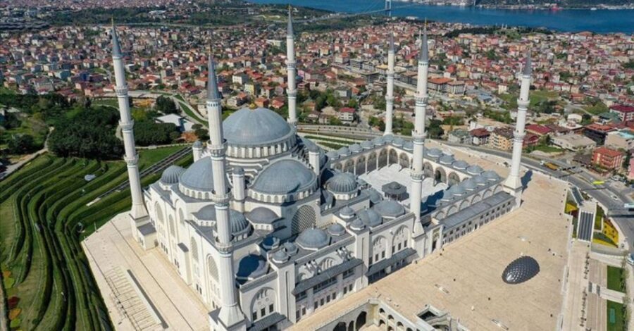Istanbul: Europe and Asia Tour By Bus And Bosphorus Cruise - The Bosphorus Cruise: 90 Minutes That Actually Earn Its Place