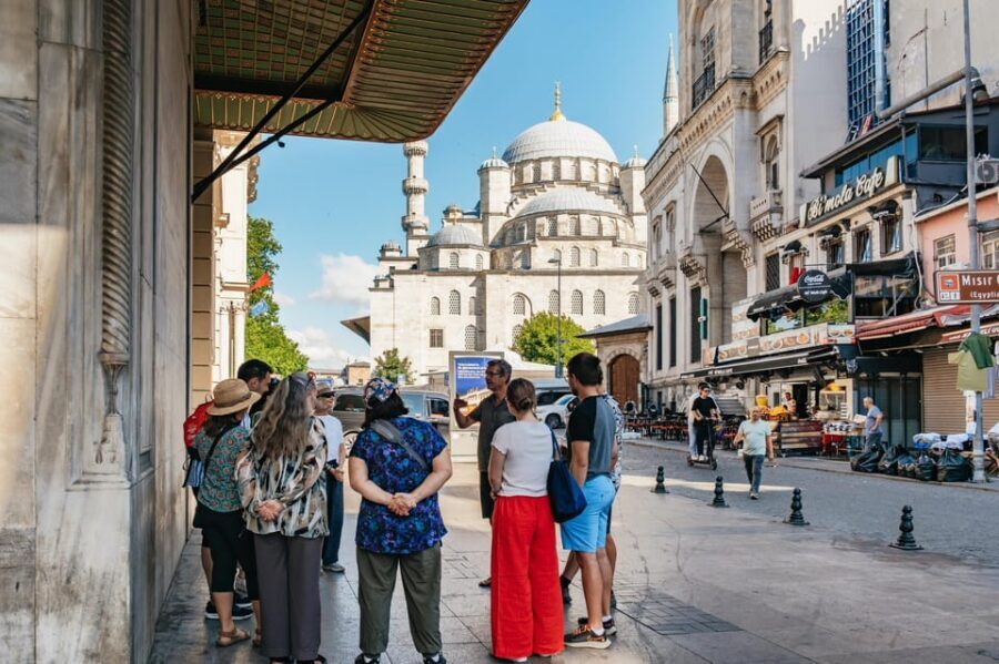 Istanbul: European and Asian Side Guided Foodie Walking Tour - How the Food Tasting Works (and Why It’s Worth the Cost)