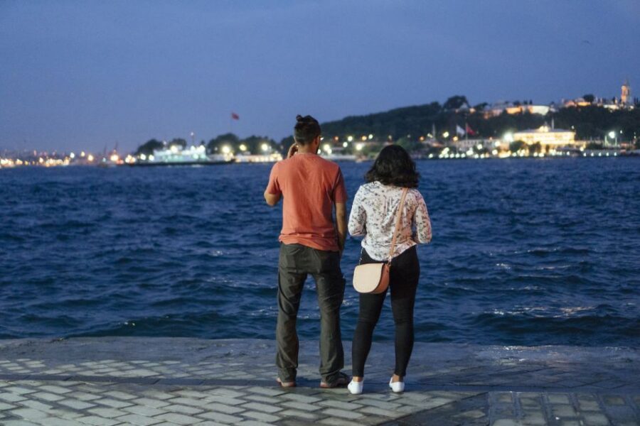 Istanbul: Evening Walking City Tour with A Private Guide - Why the evening matters in Beyoğlu and Galata