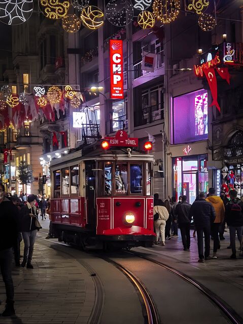 Istanbul: Exclusive Istanbul Night Tour with Private VIP Car - A Realistic Look at the 4 to 8 Hour Timing