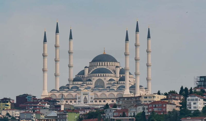 Istanbul: Explore Istanbul Asian Continent - Kadıköy Fruit Market: what to look for and how to shop without stress