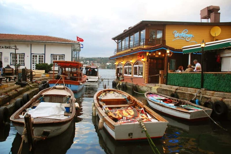 Istanbul: Explore Istanbul Asian Continent - Uskudar lunch: traditional Turkish food with a neighborhood feel