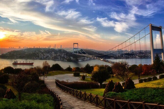 Istanbul Food Escape : Ferry to the Flavors of the Asian Side - How to pace yourself: tastings, water, and when to eat again