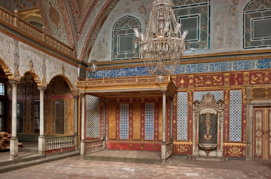 Istanbul: Full-Day Heritage Tour - Hagia Irene and Gülhane Park: a quieter ending with real meaning