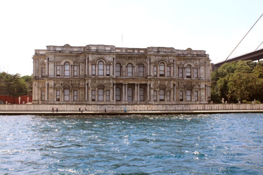 Istanbul: Full-Day Imperial & Asia Small Group Tour - Grand Bazaar Without the Guesswork: One Hour That Actually Works