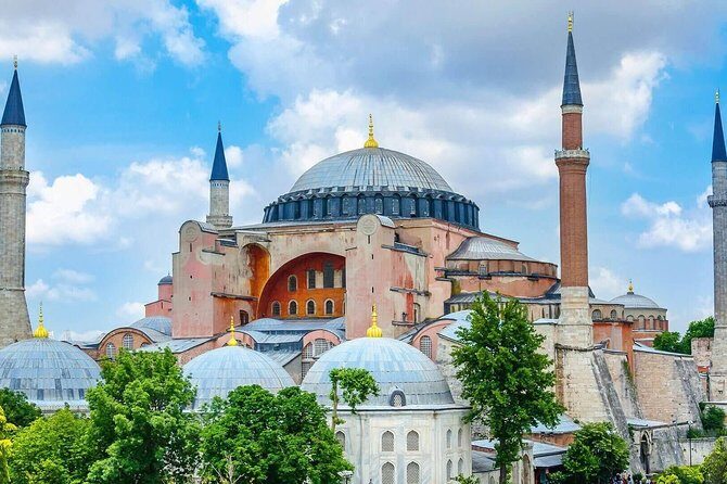 ISTANBUL: Full-Day Private Tour with Top Attractions - Getting there: meeting at Hagia Sophia and included transfers