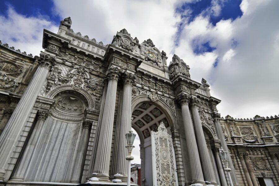 Istanbul: Get Your Guide and Explore the Best of the City - Grand Bazaar (1.5 hours): shopping time with a plan, not a maze
