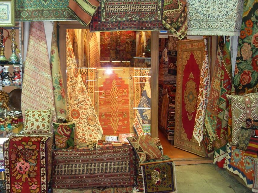 Istanbul: Grand Bazaar Shopping Experience with a Local - Timing, Group Size, and Comfort in a Crowded Market
