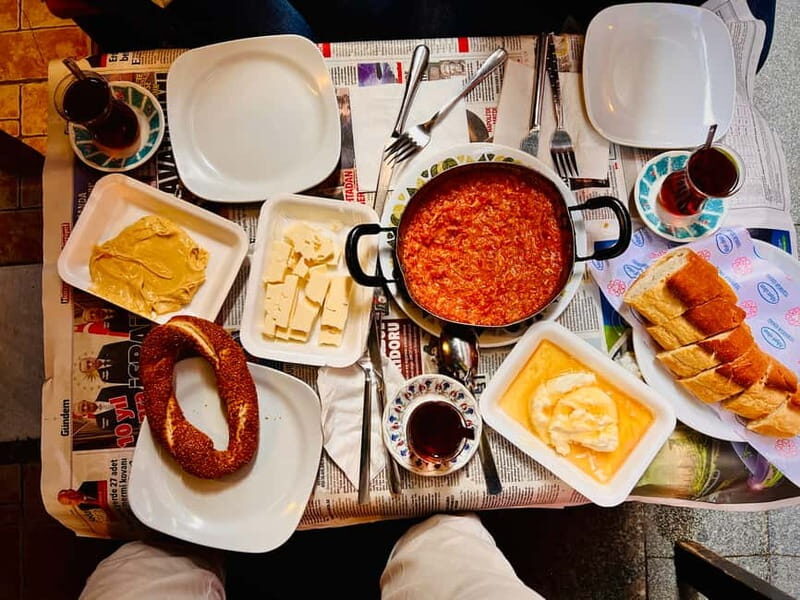 Istanbul: Guided Food Tour with Ferry Ride and Tastings - Kadıköy Food Market Time: Simit, Çay, Menemen, and Kaymak