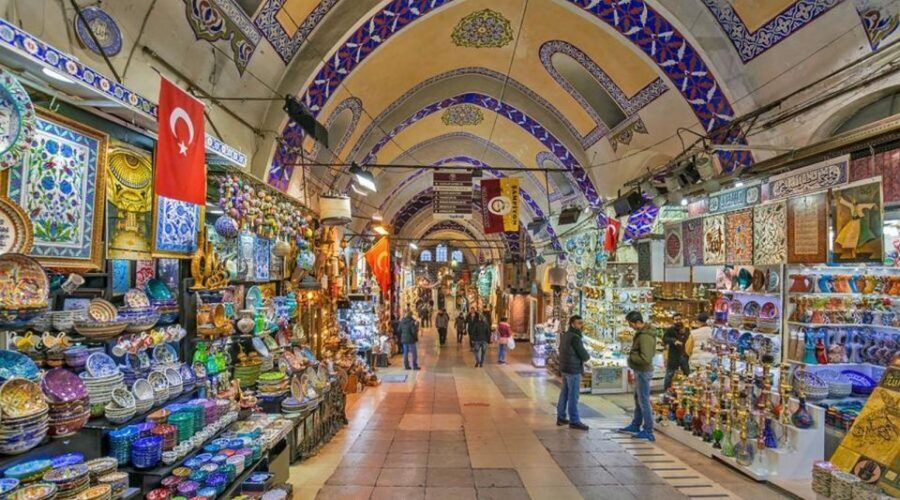 Istanbul: Guided Old City Tour and Bosphorus Sunset Cruise - Topkapi Palace: Following the Footsteps of Power
