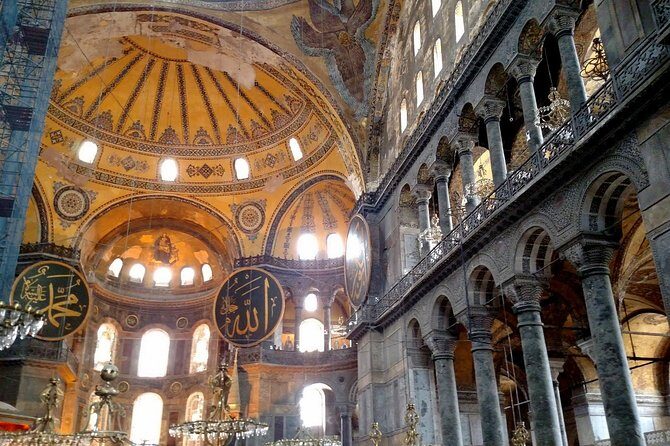 Istanbul Guided Tour Hagia Sophia, Topkapi, Cistern with Tickets - Stop 2: Hagia Sophia Grand Mosque—what to notice beyond the big dome
