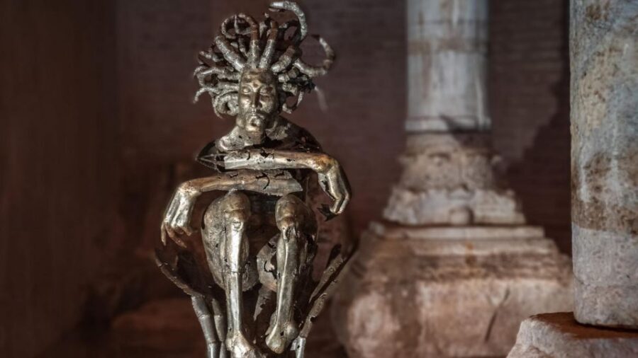 Istanbul: Hagia Sophia, Basilica Cistern & Topkapı Palace - Topkapı Palace (including the Harem): 1 hour, smart routes, and ticket access
