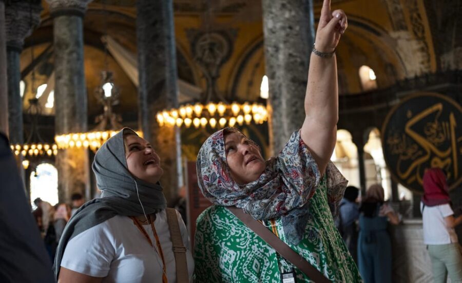 Istanbul: Hagia Sophia & Basilica Cistern Tour with Tickets - Hagia Sophia: A Mosque-Meets-Church Story You Can See
