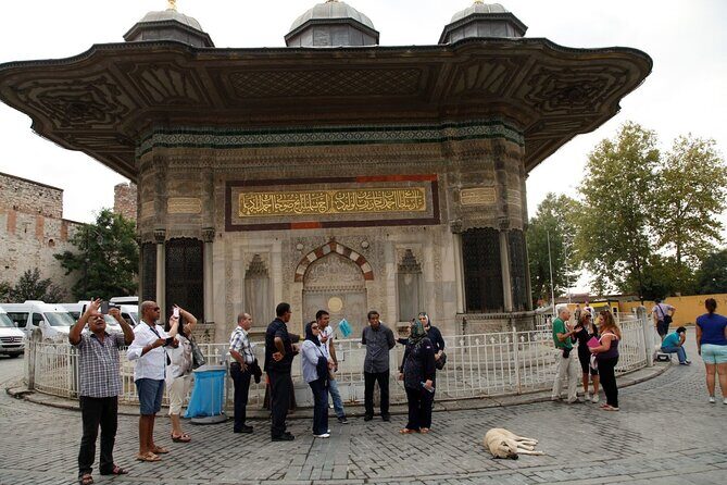 Istanbul: Hagia Sophia & Blue Mosque Guided & Small-Group Tour - Hippodrome of Constantinople: monuments you’ll recognize once you know them