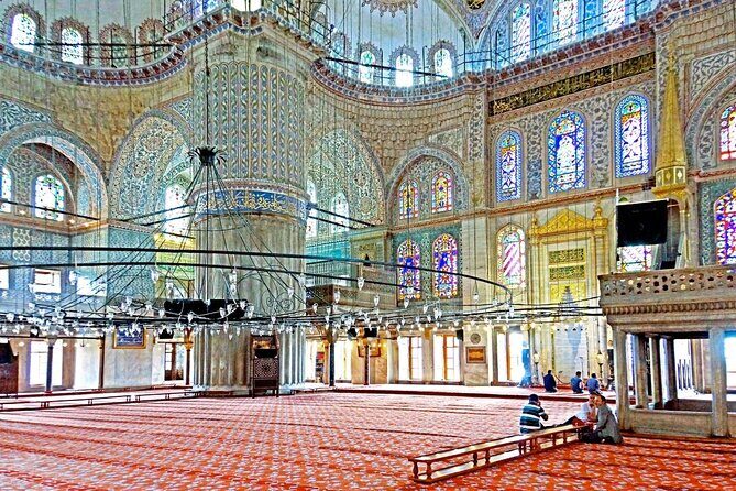 Istanbul: Hagia Sophia & Blue Mosque Guided & Small-Group Tour - Blue Mosque stop: Iznik tiles and six minarets in 45 minutes