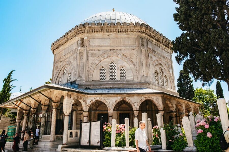 Istanbul: Hagia Sophia, Blue Mosque, Suleymaniye Mosque Tour - Key highlights worth planning for