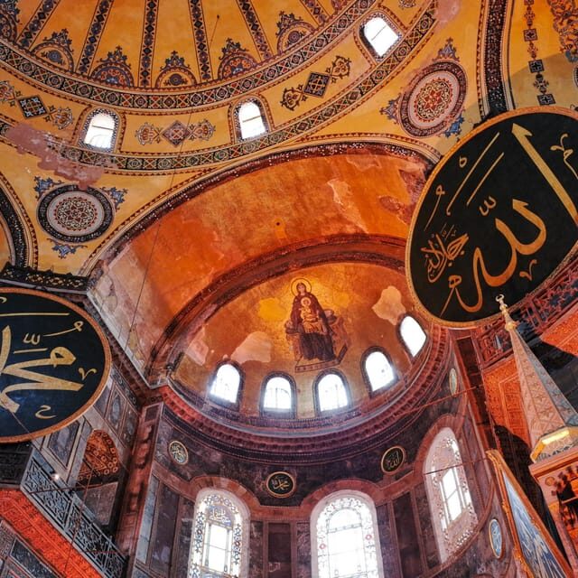 Istanbul: Hagia Sophia Guided Tour with Optional Ticket - What to focus on while you’re inside (so you don’t wander)