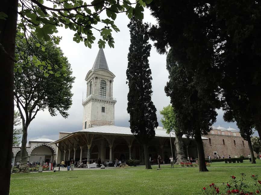Istanbul: Hagia Sophia & Topkapi Palace Combo Ticket - Fast-Track Without Skipping Security: The Line Reality Check