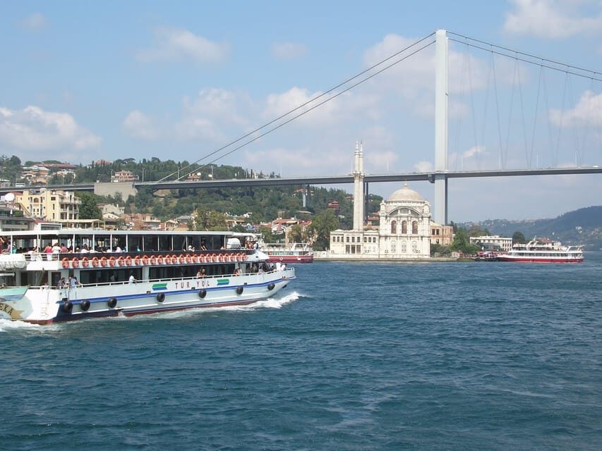 Istanbul Half-Day Tour and Bosphorus Cruise - Beylerbeyi Palace: Ornate Ottoman Motifs and a Thursday Caveat